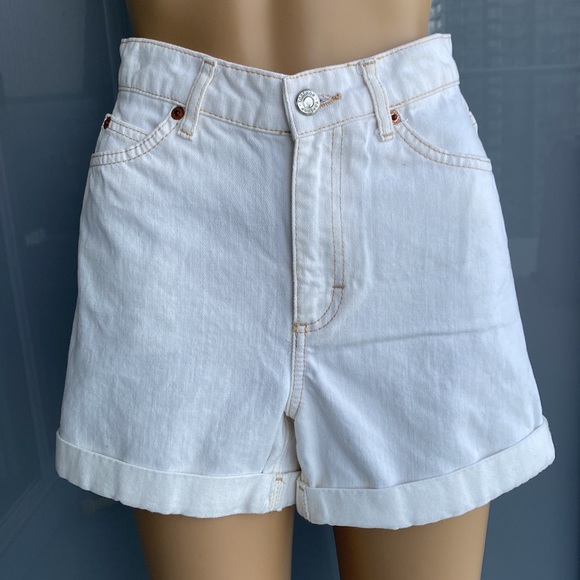 Topshop Pants - Topshop Mom Denim Shorts